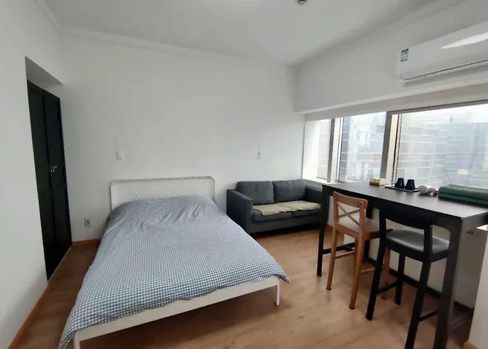 Inestin Shanghai Apt Lujiazui